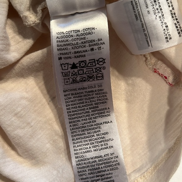 Levis Shirt Womens Medium Crop Top Boxy Short Sleeve Badlands Graphic Jordie - Picture 7 of 8